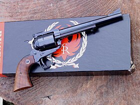 Um Ruger Old Model Super Blackhawk.