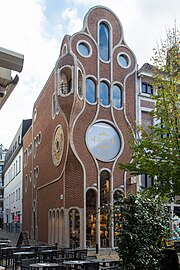 Kalandestraat no. 1 in Ghent, Belgium, by Denis Van Impe and Colette Van Vynckt (1980)[237]