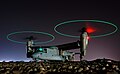 En V-22 Osprey tanker brændstof under natlig aktion i Irak