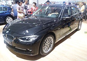 Удлинённый седан BMW 335Li 2012 года