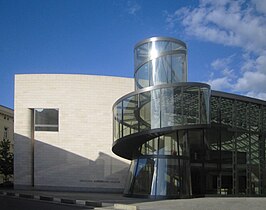 Offene Treppe im Ausstellungsbau des Deutschen Historischen Museums