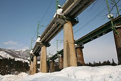 同じく土木遺産に選定された毛渡沢橋梁[68]