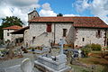 Église Saint-André de Bascassan décor intérieur, cimetière