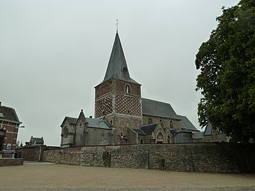 Kerk met gedraaide torenspits