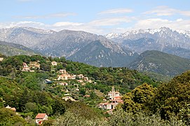 Vico, au nord-ouest.