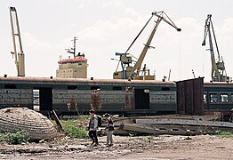 März: Der Hafen von Durrës