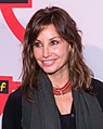 Gina Gershon interpreta Jeanie Bloom