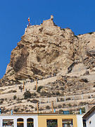 Vista del Castillo desde el barrio de la Santa Cruz donde se puede apreciar la «cara del moro»