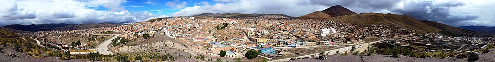 Panorama Potosija s planinom Cerro Rico u pozadini