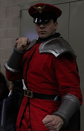 Cosplay de M. Bison.