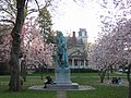 Statut de Guillaume d'Orange dans le parc Voorhees Mall du campus d'Old Queen's College.