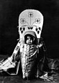 Indianisches Baby in Schlafsack fixiert, ca. 1910.