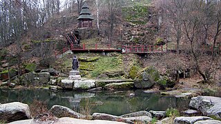 Parc des Dreveliens, monument à la princesse Olga, classé[4].