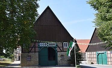 Monumentale oude boerderij bij Dörenhagen