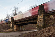 Brücke der Güterumgehungsbahn Hannover mit Brückenbauwerk vor der Restaurierung (2015)