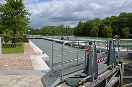 The lock on the Marne