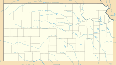 Mapa konturowa Kansas, blisko centrum na dole znajduje się punkt z opisem „Macksville”