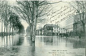 La crue en limite de Saint-Denis et d'Épinay-sur-Seine.