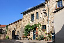 Rue typique du village de Montpeyroux