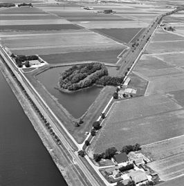 Fort Zuidwijkermeer vanuit de lucht gezien; 1977.