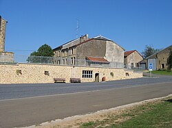 Vaux-lès-Mouzon ê kéng-sek