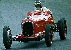 Алан де Каденет(Alain de Cadenet) на Alfa Romeo P3.