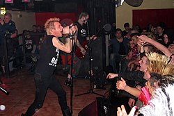 Charged GBH esiintymässä vuonna 2006.