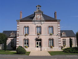 Skyline of Droué