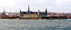 Obrežje Helsingør novembra 2006 z gradom Kronborg