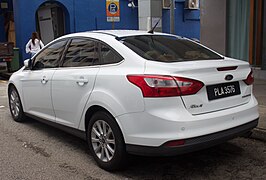 Ford Focus III phase 1 4 portes