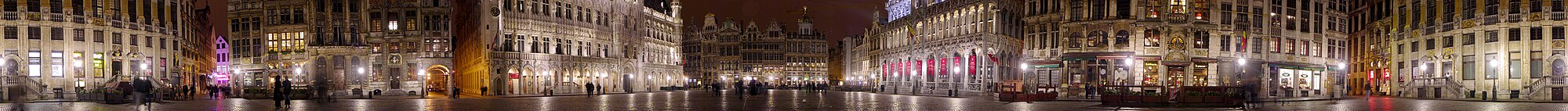 Panorama trga Grand Place u Bruxellesu od 360° noću