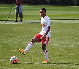 Adams in 2009 als jeugdspeler van New York Red Bulls