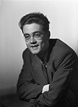 Le compositeur Michel Legrand en 1953, photographié par le Studio Harcourt.