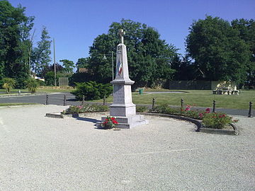 Le monument aux morts.