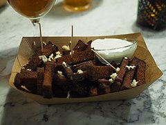 Rye bread (leib) is also eaten as a pub snack.