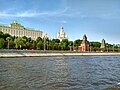 Rio de Moscou perto das muralhas do Kremlin