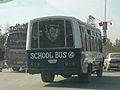 Skulebuss i Peshawar i Pakistan