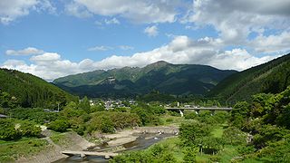 Góra Ichifusa (1721 m) na granicy z pref. Miyazaki