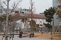 The full-scale RX-78 Gundam statue installed in 2009 at Diver City in Odaiba, later replaced by a Unicorn Gundam statue in 2017