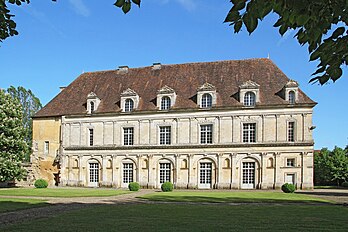 Façade sud-ouest de l'architecte Serlio.