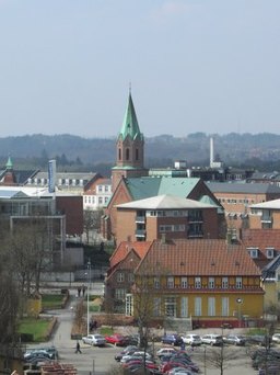 Utsikt över staden och Silkeborgs kyrka.