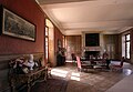 Salle à l'intérieur de l'aile droite du château.