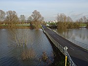 Rheinstraße naar Spyck / Salmorth / Schenkenschanz, bij hoog water