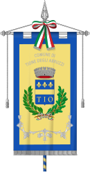 Drapeau de Tione degli Abruzzi