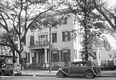 Jonathan Emanuel Mansion at 251, now demolished.