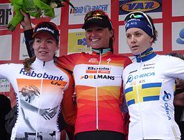 podium Le Samyn 2015: Anna van der Breggen (2), Chantal Blaak (1) & Emma Johansson (3)