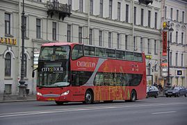 UNVI Urbis 2.5DD на шасси Volvo B9TL на Невском проспекте в Санкт-Петербурге