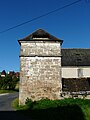 Pigeonnier dans le vieux bourg.