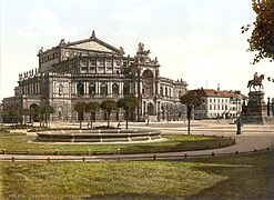 La Semperoper antes del bombardeo.