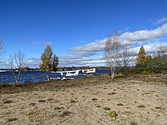 Bande riveraine, hydravions à quai privé, avenue du Tour-du-Lac